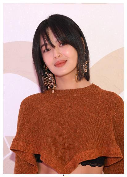 娱乐吃瓜辛芷蕾,娱乐圈的“吃瓜”女王，揭秘幕后故事